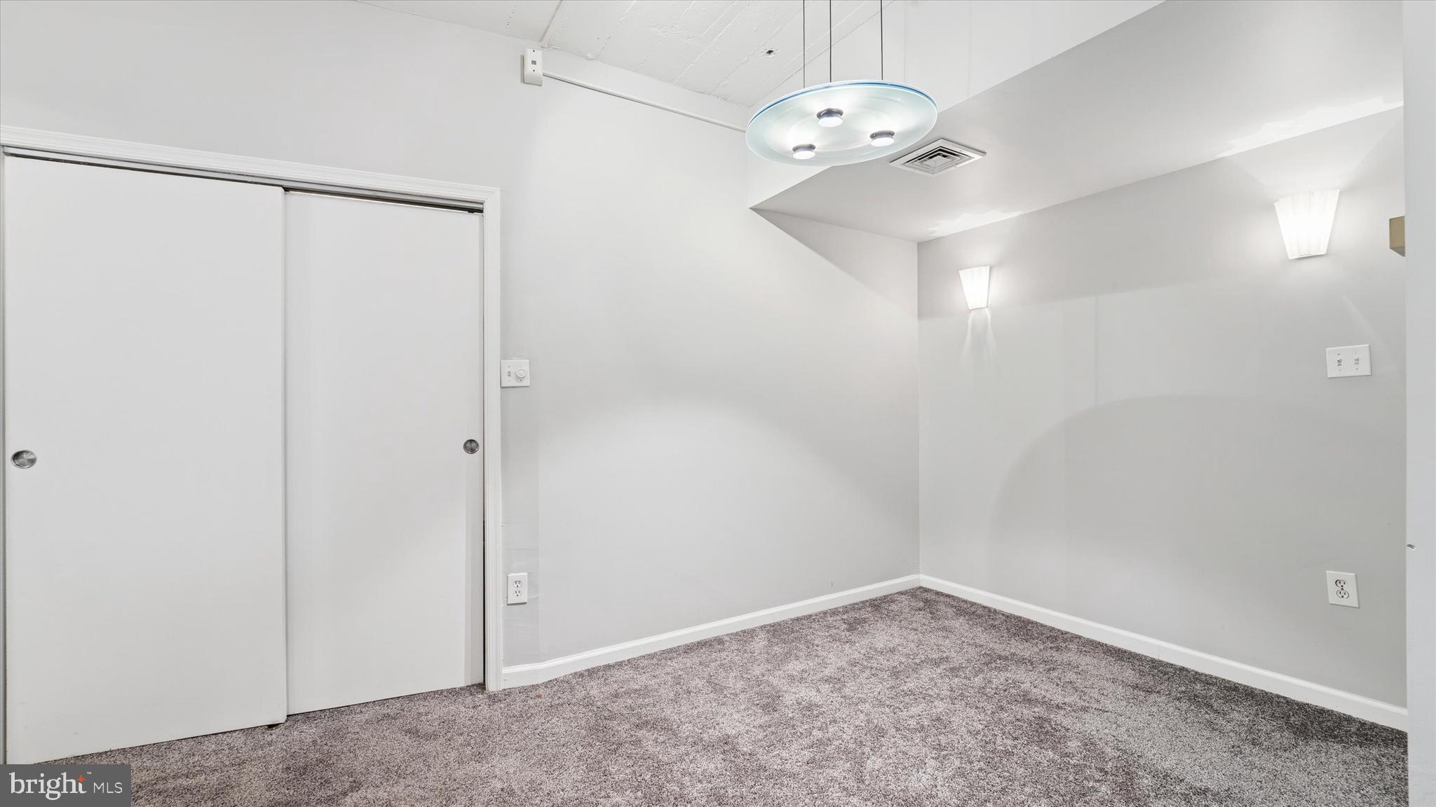 246 North 3rd Street, Unit 4CD Philadelphia, PA 19106 - Photo 20 of 27