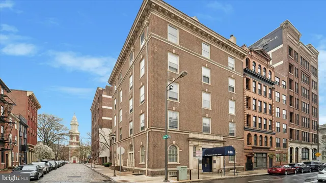 $379,900 | 246 North 3rd Street, Unit 4CD, Philadelphia, PA 19106