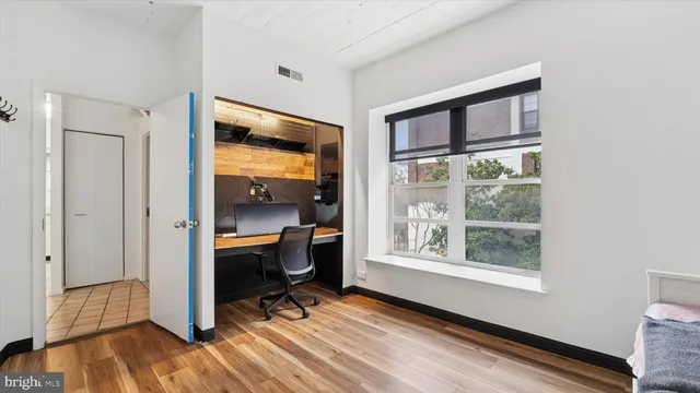 $379,900 | 246 North 3rd Street, Unit 4CD, Philadelphia, PA 19106