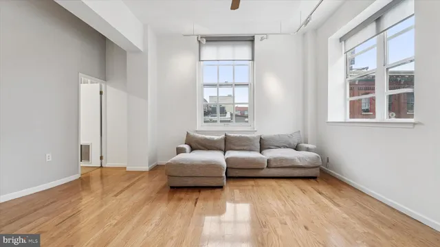 $379,900 | 246 North 3rd Street, Unit 4CD, Philadelphia, PA 19106