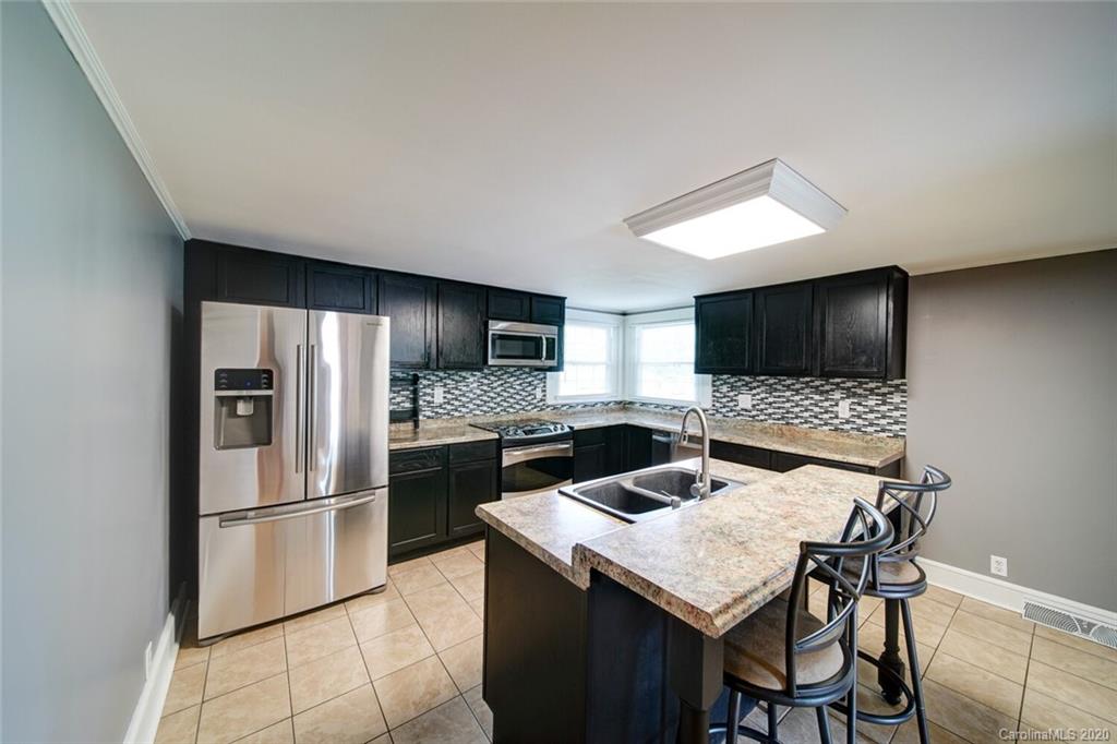 285 Chase High Road, Unit 285 Forest City, NC 28043 - Photo 20 of 33 Gallery Image 20