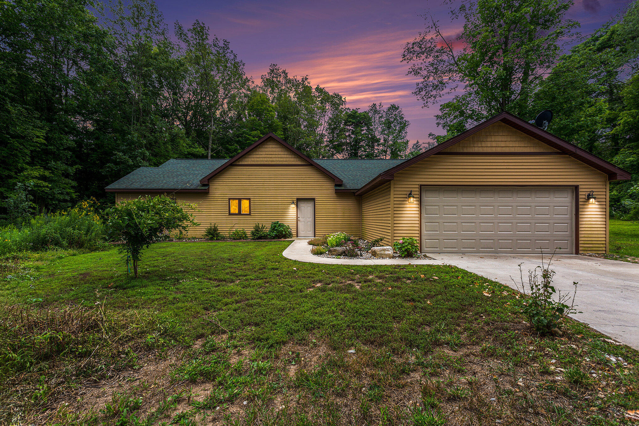 8527 Bever Road Delton, MI 49046 - Photo 2 of 28 001_8l9a0501-twilight