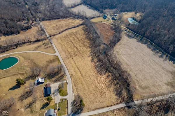 $174,000 | 2 Bellsville Pike, Nashville, IN 47201