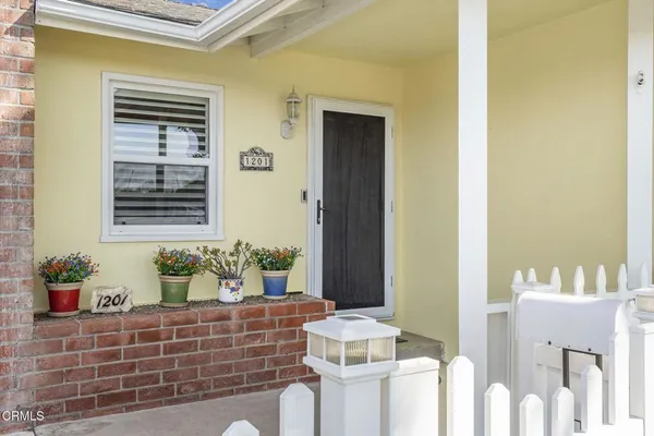 $715,000 | 1201 West Beverly Drive, Oxnard, CA 93030