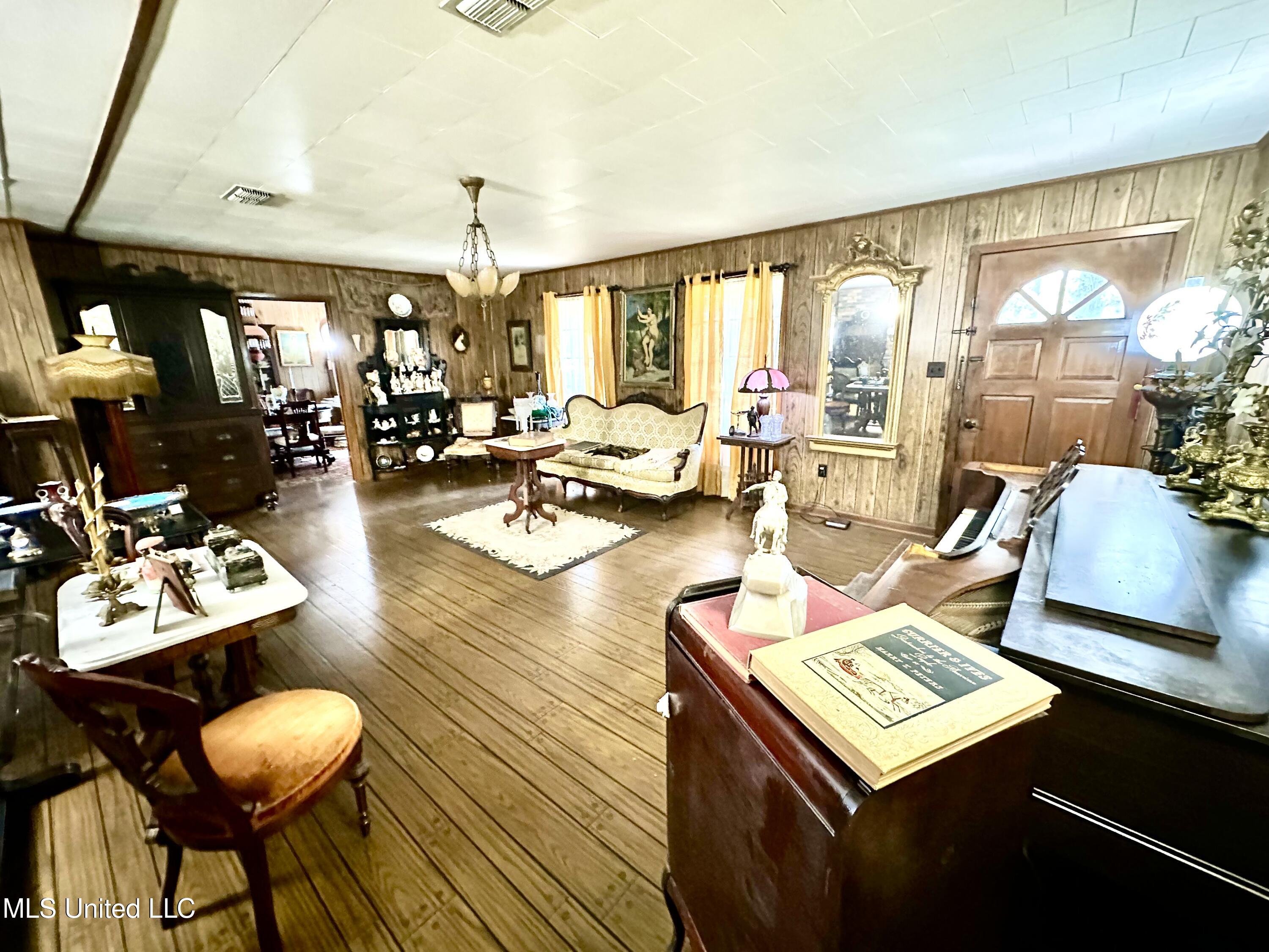 621 Felder Lane Northeast Brookhaven, MS 39601 - Photo 11 of 22 IMG_5470