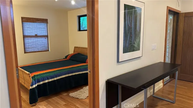 $1,674,200 | 2117 Colby Avenue, West Los Angeles, CA 90025