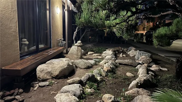 $1,674,200 | 2117 Colby Avenue, West Los Angeles, CA 90025