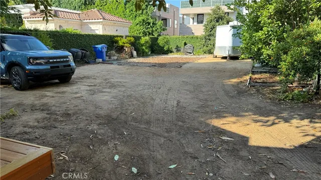 $1,674,200 | 2117 Colby Avenue, West Los Angeles, CA 90025