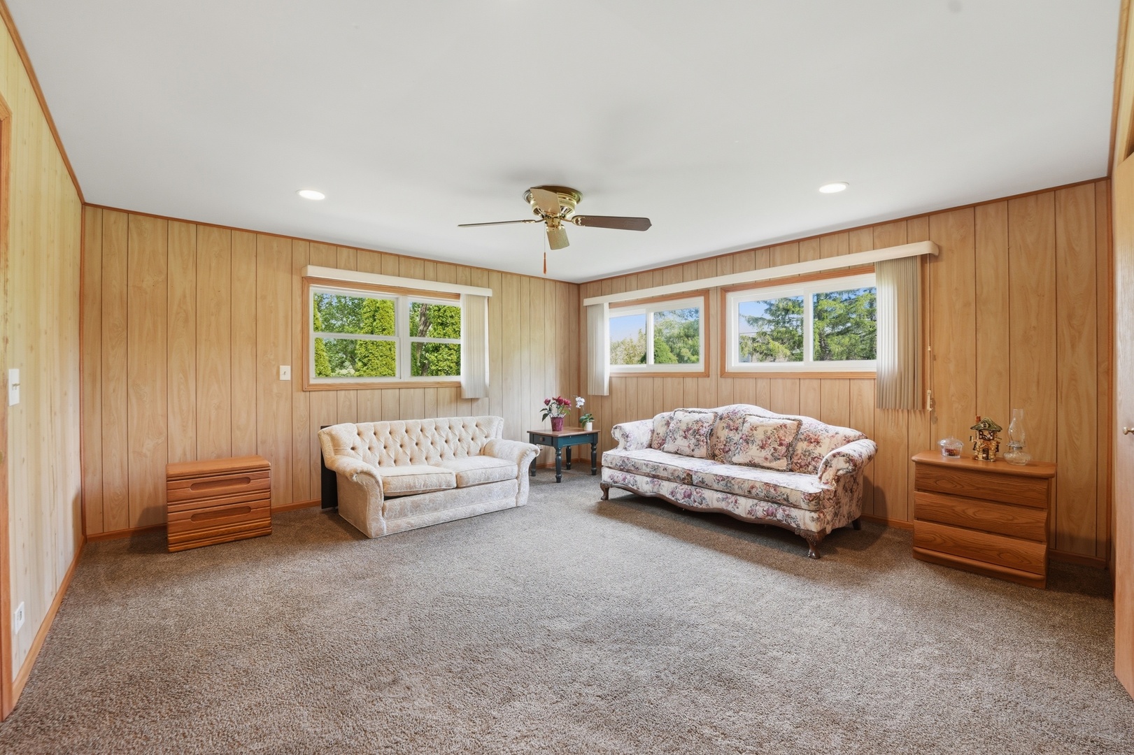 213 Edgeware Road Elk Grove Village, IL 60007 - Photo 28 of 48