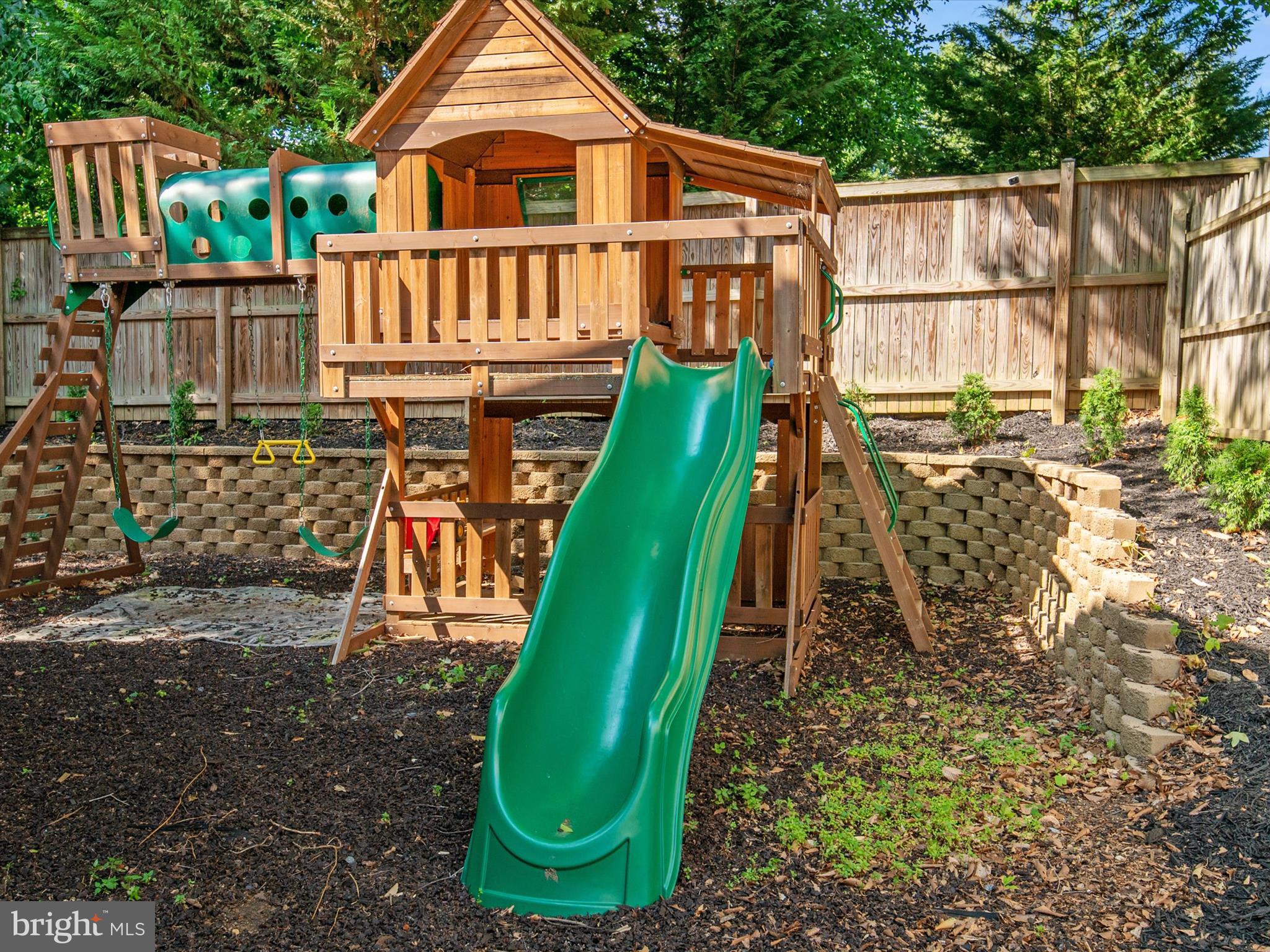 1510 Rochester Court Crofton, MD 21114 - Photo 39 of 49 Playset conveys!