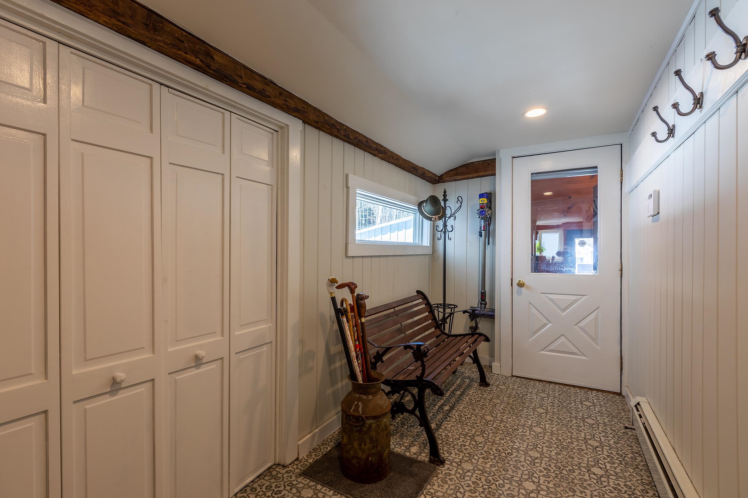1585 East Hill Road Ludlow, VT 05149 - Photo 4 of 40