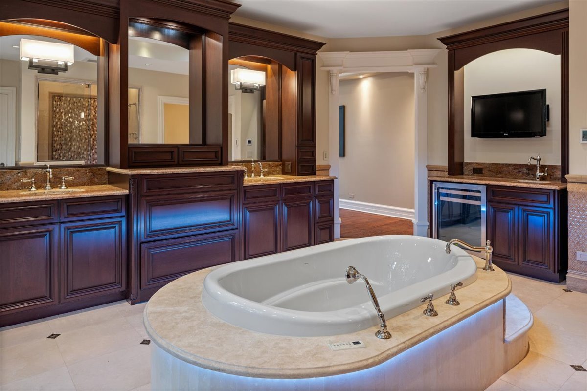 1234 Westmoor Road Winnetka, IL 60093 - Photo 23 of 71 Gallery Image 23