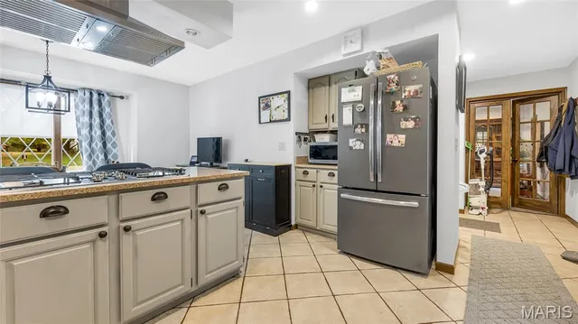 $545,000 | 4 Shady Oak Lane, Waterloo, IL 62298