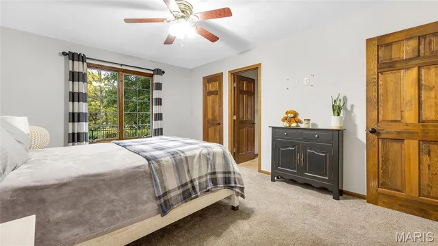 $545,000 | 4 Shady Oak Lane, Waterloo, IL 62298