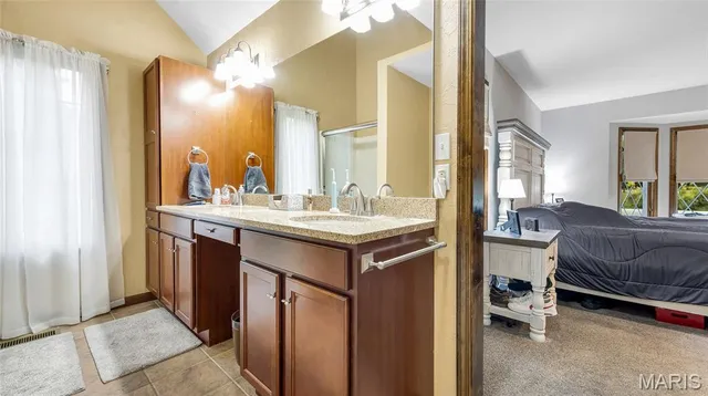 $545,000 | 4 Shady Oak Lane, Waterloo, IL 62298