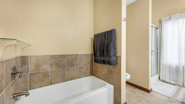 $545,000 | 4 Shady Oak Lane, Waterloo, IL 62298