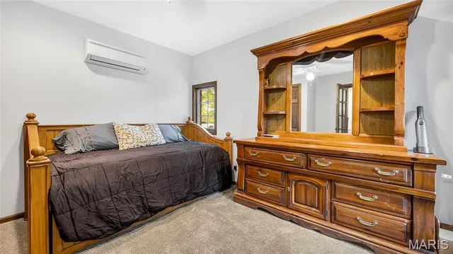 $545,000 | 4 Shady Oak Lane, Waterloo, IL 62298