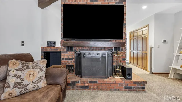 $545,000 | 4 Shady Oak Lane, Waterloo, IL 62298