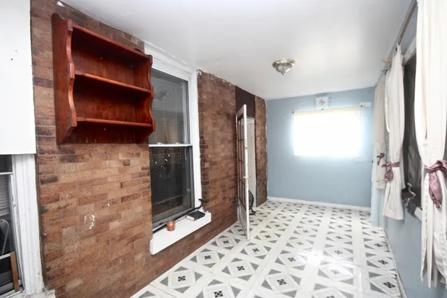 $185,000 | 2807 South Hamlin Avenue, Chicago, IL 60623