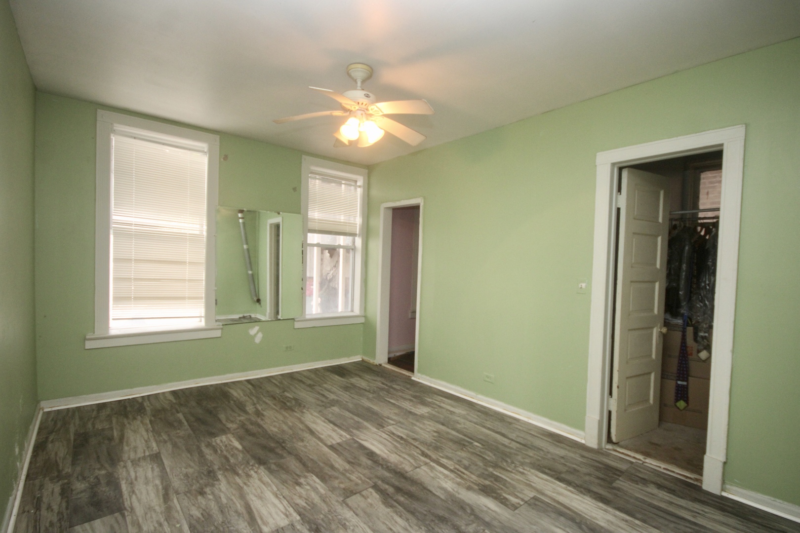 2807 South Hamlin Avenue Chicago, IL 60623 - Photo 4 of 26