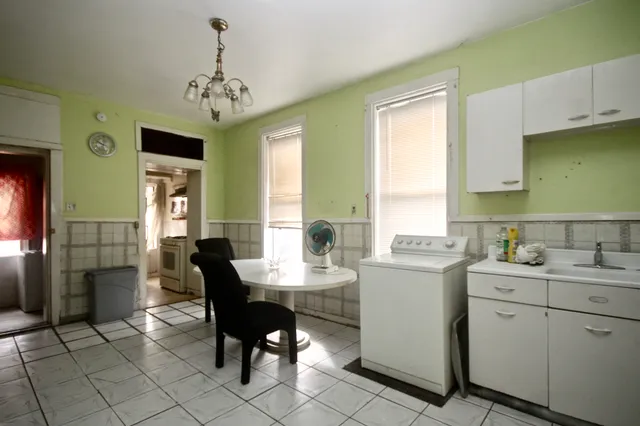 $185,000 | 2807 South Hamlin Avenue, Chicago, IL 60623