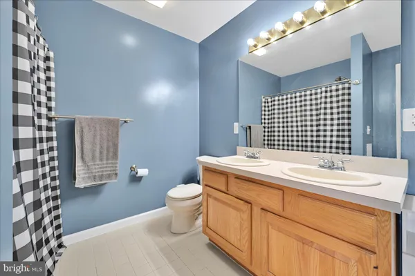 $230,000 | 204 Black Oak Drive, Lancaster, PA 17602