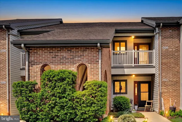 $230,000 | 204 Black Oak Drive, Lancaster, PA 17602