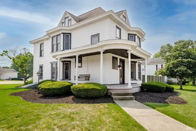 $474,900 | 400 South Prairie Street, Brookston, IN 47923