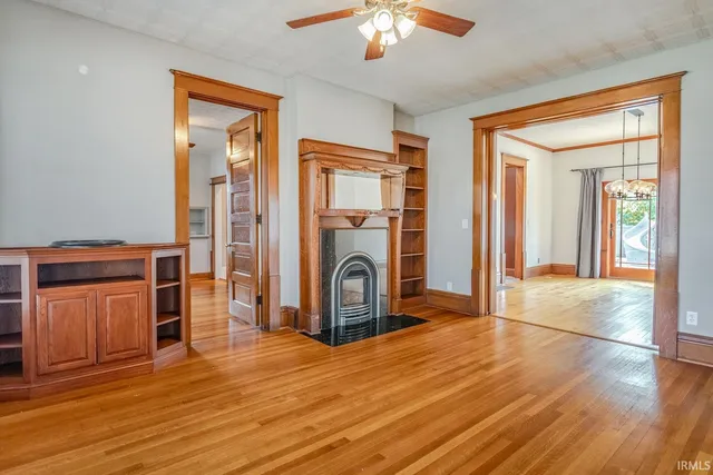 $474,900 | 400 South Prairie Street, Brookston, IN 47923