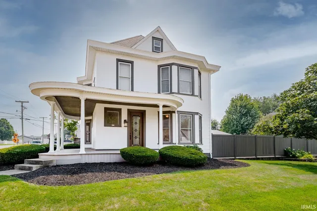 $474,900 | 400 South Prairie Street, Brookston, IN 47923