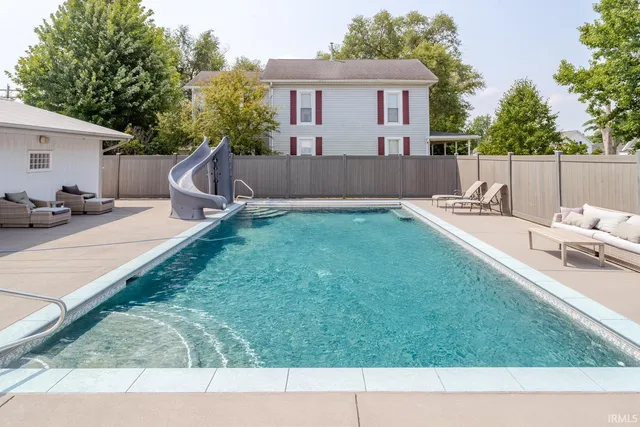 $474,900 | 400 South Prairie Street, Brookston, IN 47923