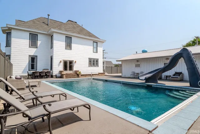 $474,900 | 400 South Prairie Street, Brookston, IN 47923