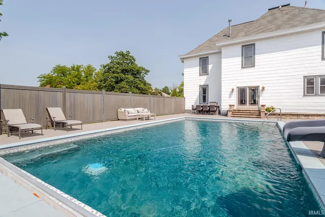 $474,900 | 400 South Prairie Street, Brookston, IN 47923