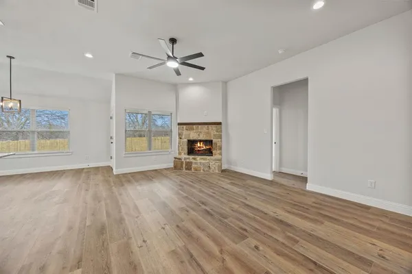 $384,900 | 1401 Oak Valley, Denton, TX 76209
