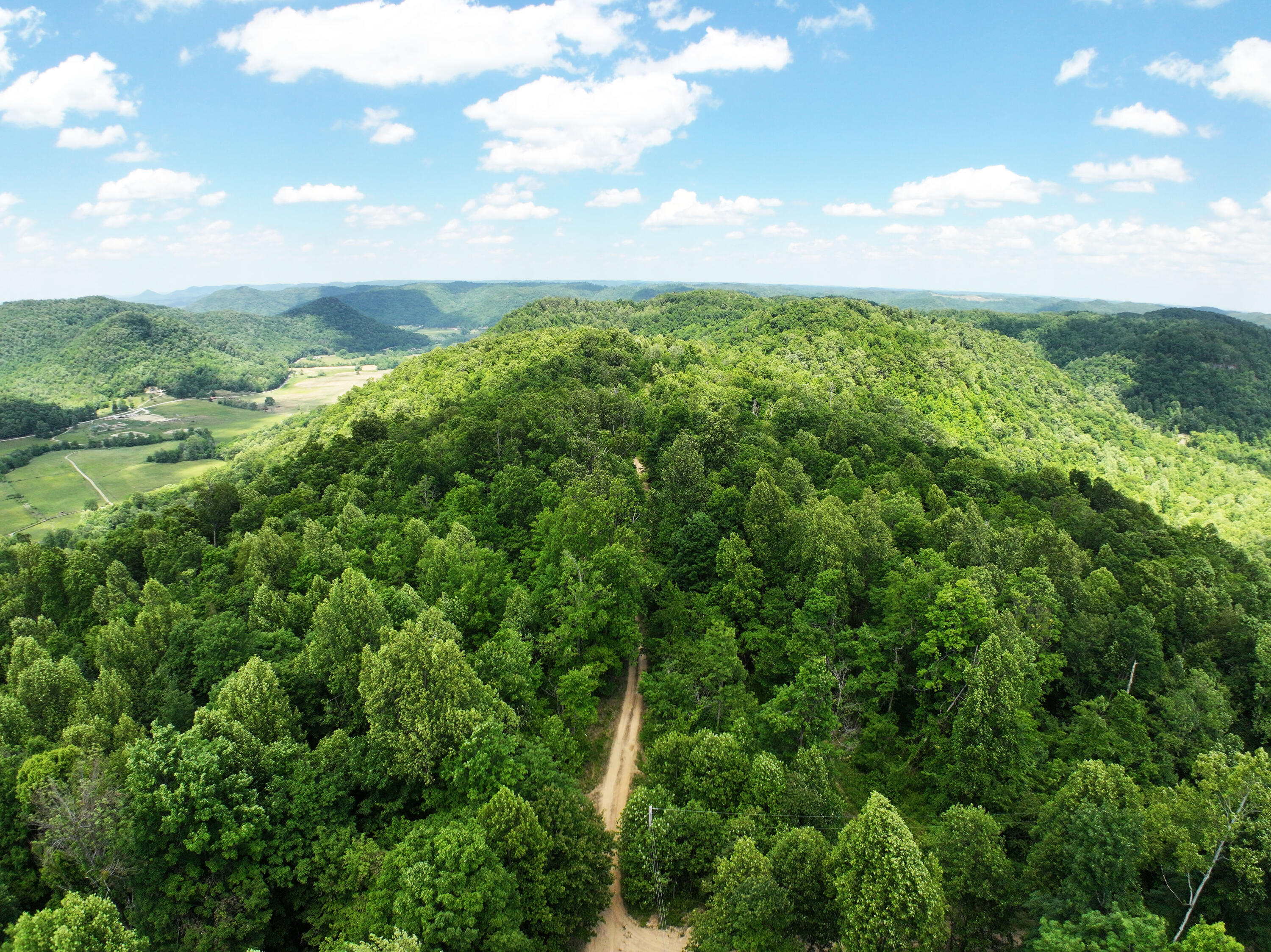Lot 11 Happy Top Road McKee, KY 40447 - Photo 2 of 12 Surveyed. Spring-fed. Powered. Ready.