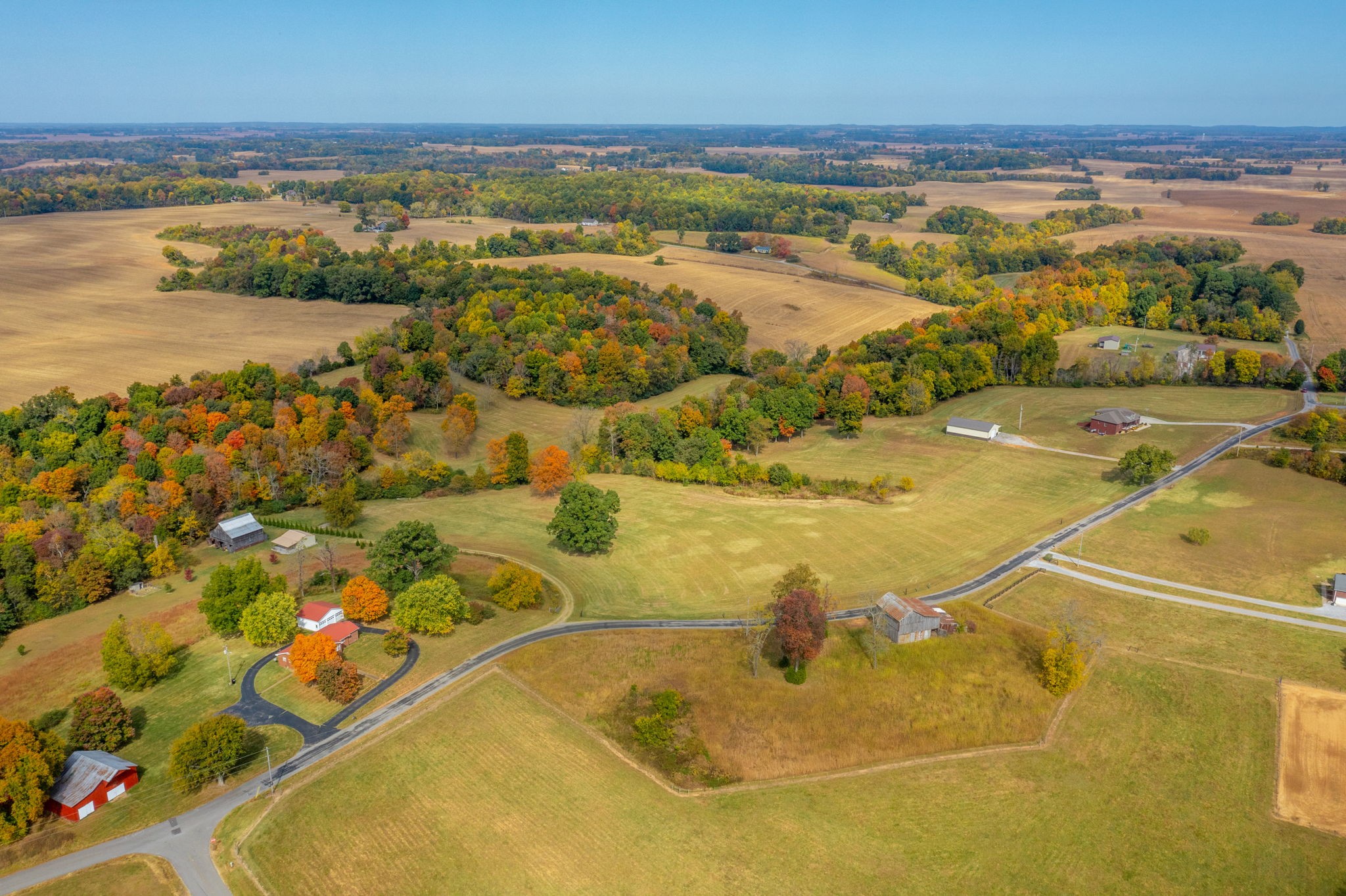 4600 Benson Road Springfield, TN 37172 - Photo 4 of 64 a view of an ocean and beach