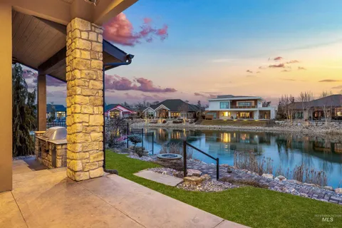 $1,800,000 | 1658 East Crowne Pointe Drive, Eagle, ID 83616