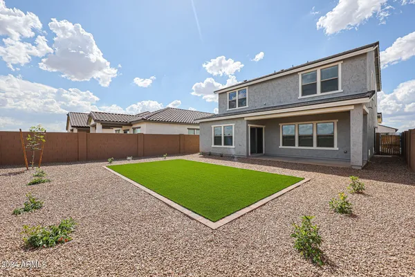 $2,500 | 7917 North 79th Avenue, Glendale, AZ 85303