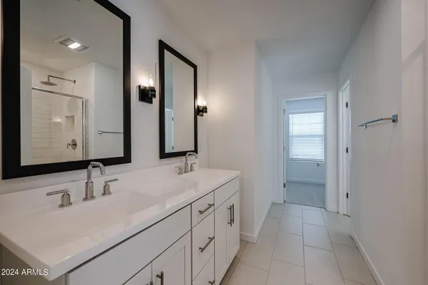 $2,500 | 7917 North 79th Avenue, Glendale, AZ 85303