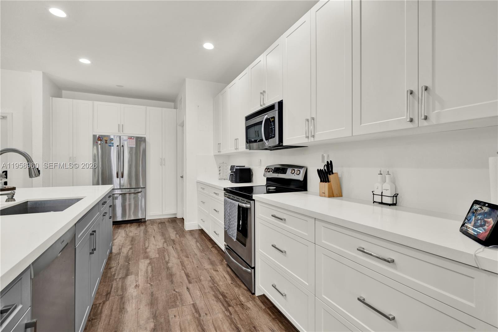 3472 Northeast 2nd Street Homestead, FL 33033 - Photo 12 of 38