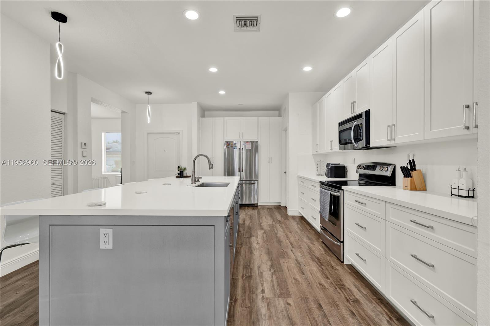 3472 Northeast 2nd Street Homestead, FL 33033 - Photo 17 of 38