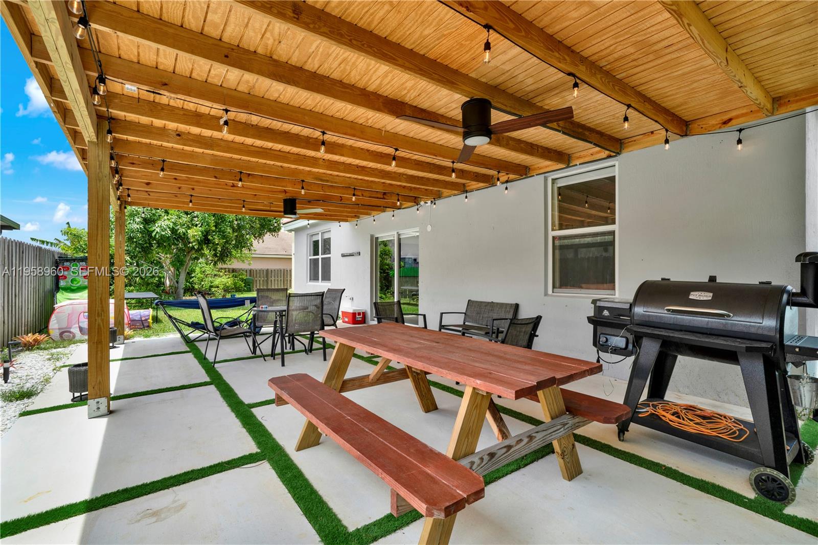 3472 Northeast 2nd Street Homestead, FL 33033 - Photo 35 of 38