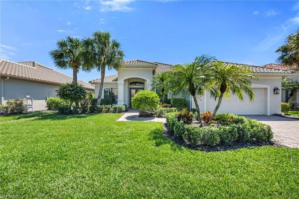 $798,000 | 11918 Heather Woods Court, Naples, FL 34120