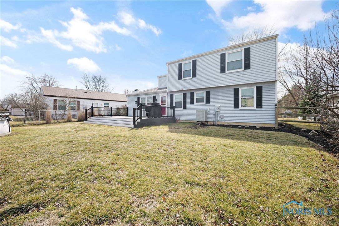 2121 Bromford Road Maumee, OH 43537 - Photo 3 of 37 Gallery Image 3