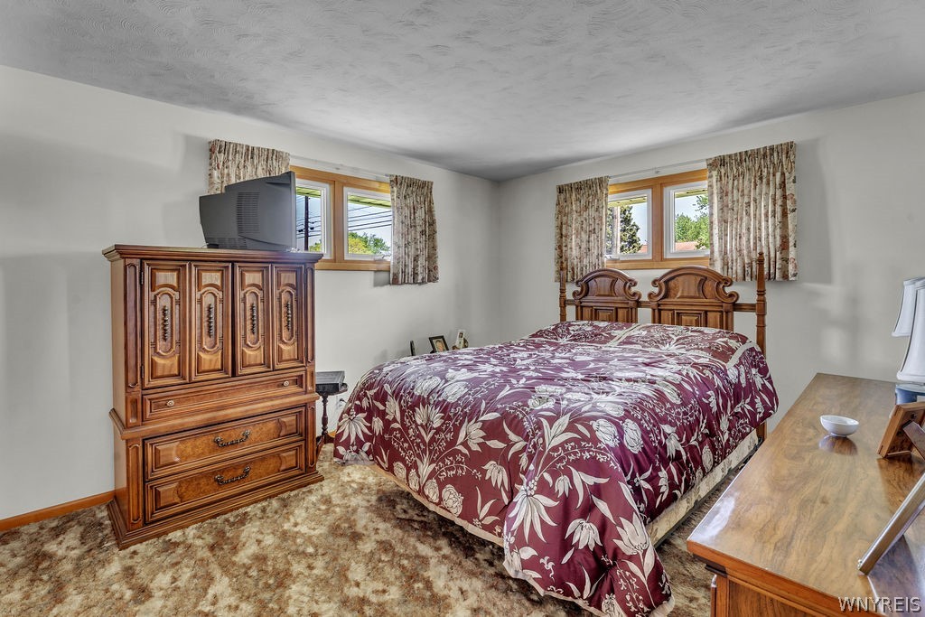 638 Borden Road Cheektowaga, NY 14227 - Photo 24 of 41 Bedroom #2