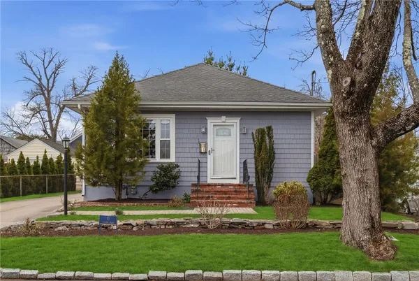 $495,000 | 41 Whitcomb Road, East Providence, RI 02915