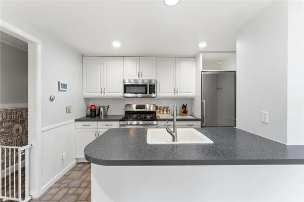 $495,000 | 41 Whitcomb Road, East Providence, RI 02915