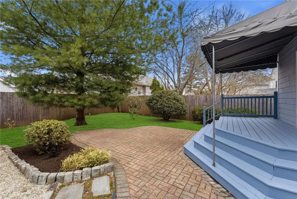 $495,000 | 41 Whitcomb Road, East Providence, RI 02915