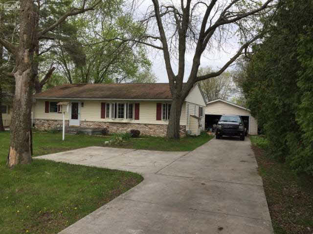 9084 North Irish Road Mount Morris, MI 48458 - Photo 2 of 17 21180127-1.JPG