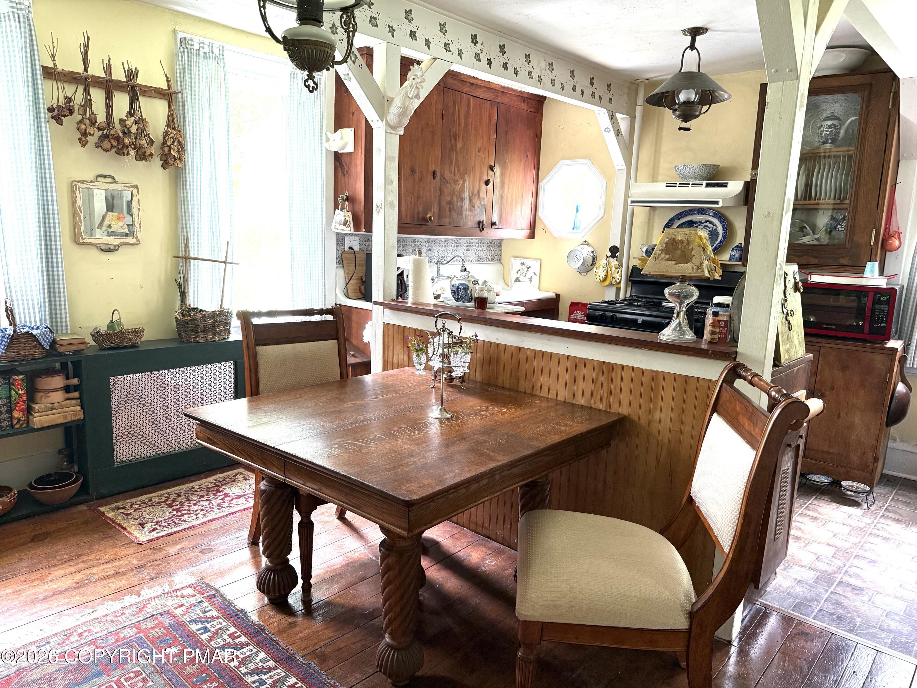 166 Alpine Lake Road Henryville, PA 18332 - Photo 6 of 41 Kitchen table